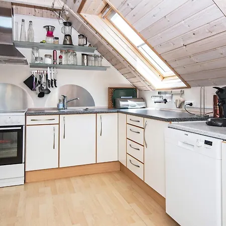 4 Person In 欧德尔